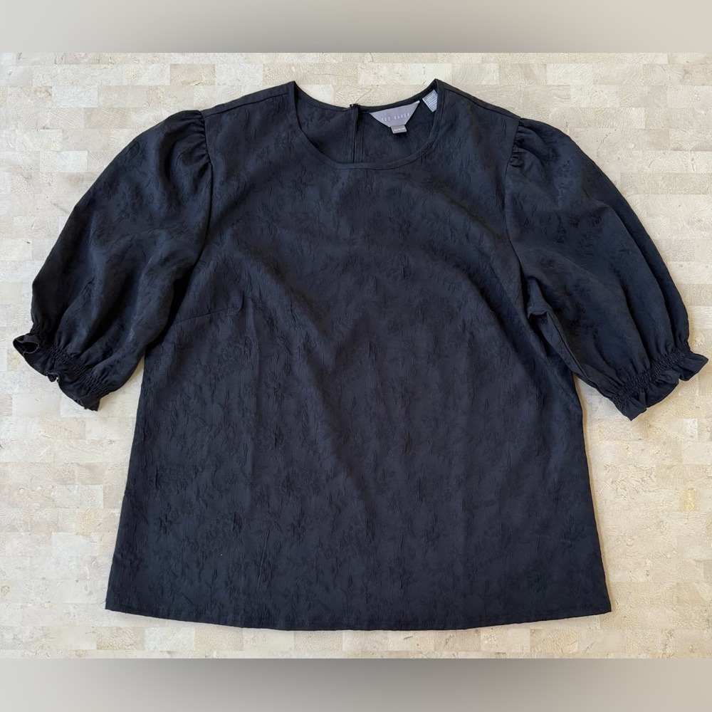 Ted Baker Womens Natalie Floral Black Crepe Top Balloon sleeve‎ Medium